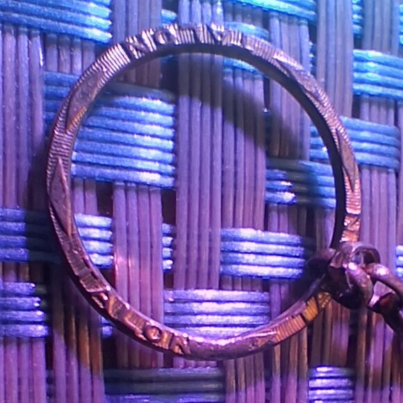 Metal Mesh Mini Coin Pouch w/Keyring & Decorative Crest Plate – Green Tile Bag - Picture 12 of 12